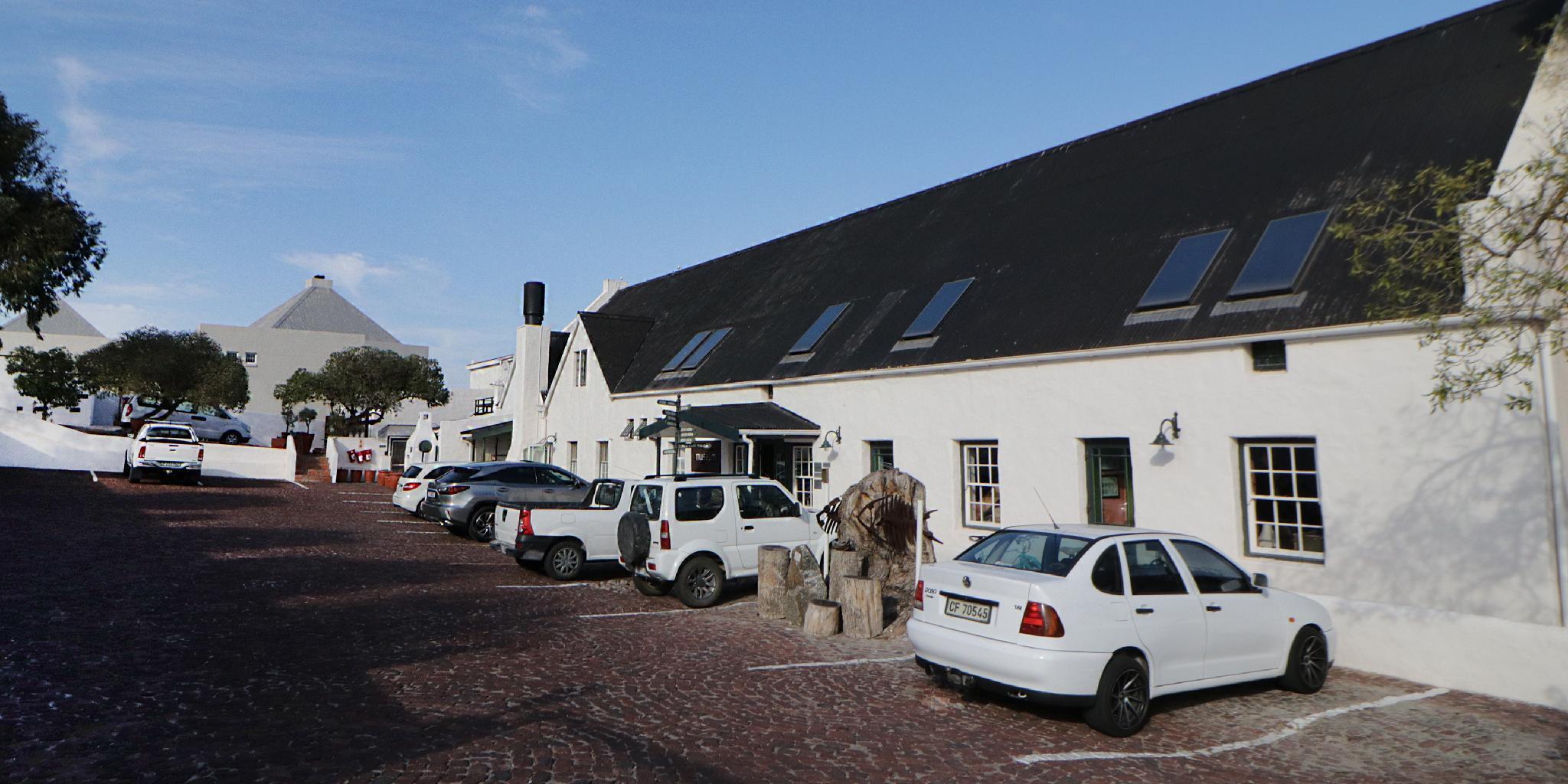 Adventure Pad'S By The Farmhouse Hotel Langebaan Exterior photo