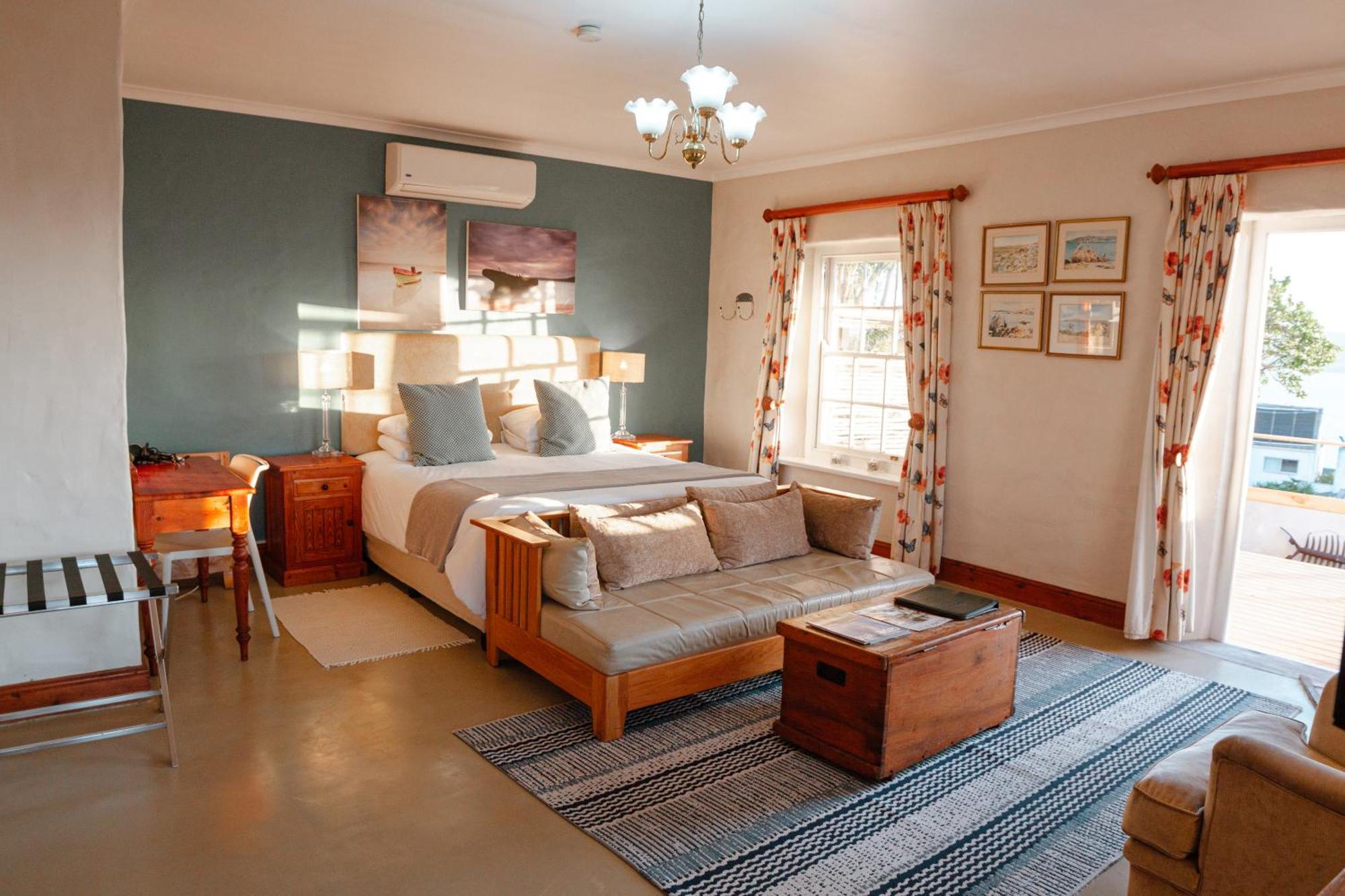 Adventure Pad'S By The Farmhouse Hotel Langebaan Room photo